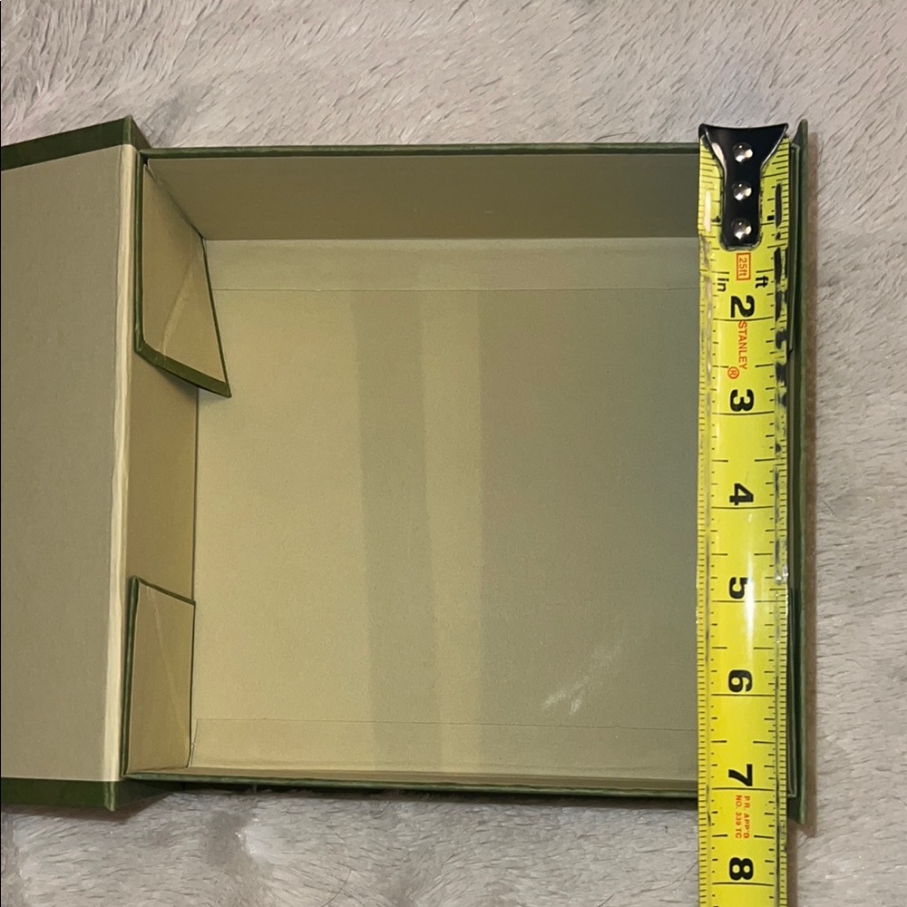 Gucci Green Patterned Magnetic Box - Picture 4 of 7